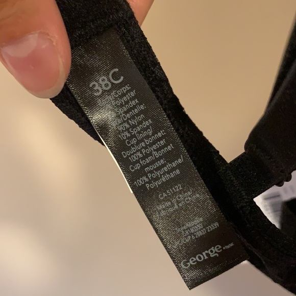 Black push up bra with lace siding - Picture 4 of 4